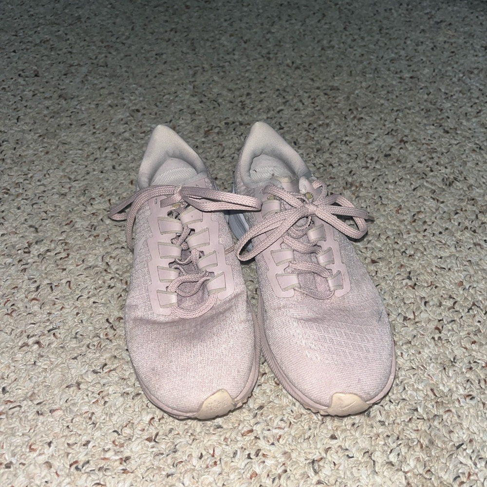 Nike Women's Light Pink Sneakers